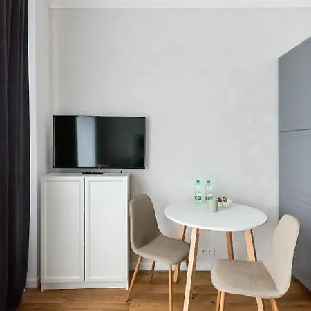 Solec Vistula 아파트 *