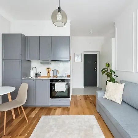 Solec Vistula Apartment